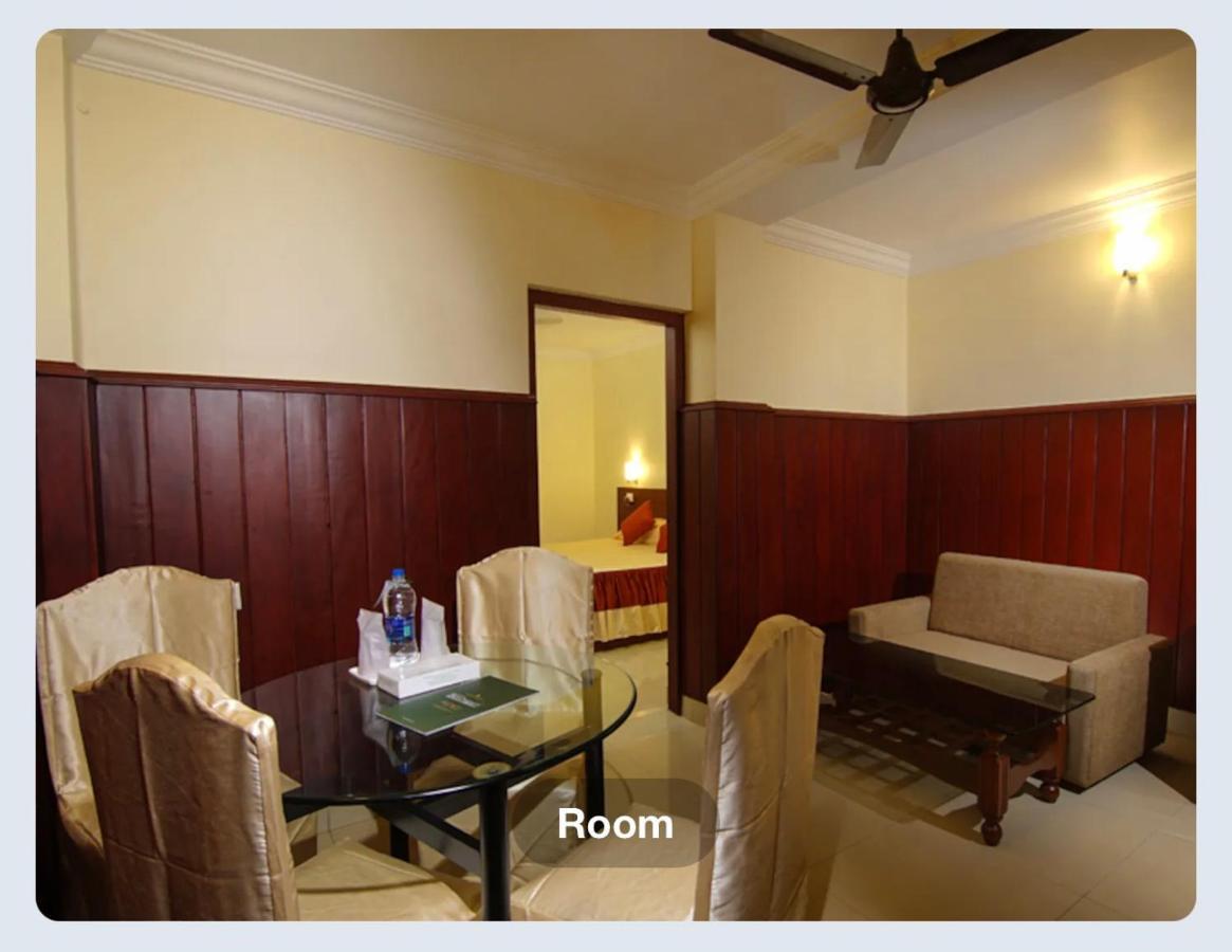 Hotel Sasthapuri Kozhikode Exteriör bild
